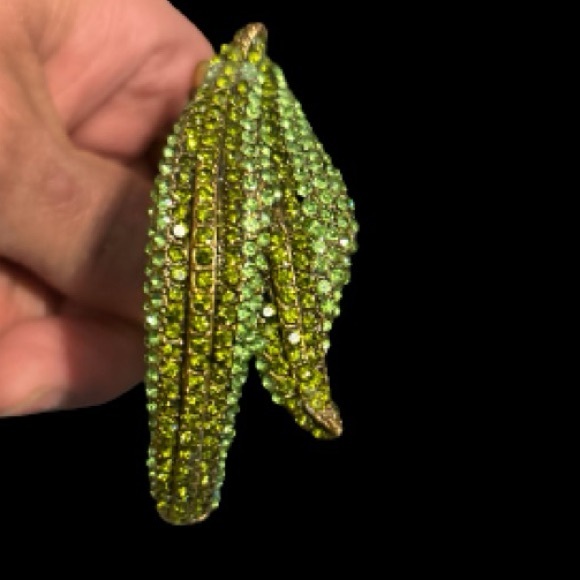Unique Brass & Green Leaf Rhinestone Vintage Cuff Bracelet - Picture 2 of 15